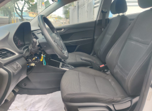 Hyundai Accent SE