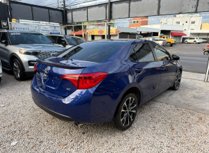 Toyota Corolla SE