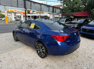 Toyota Corolla SE