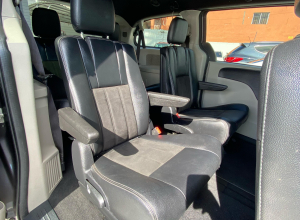 Dodge Caravan SE