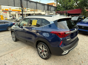 Kia Seltos EX