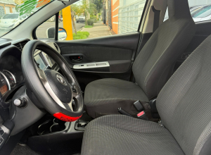 Toyota Vitz Básico