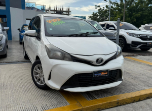 Toyota Vitz Básico