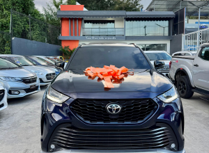 Toyota Highlander Sport