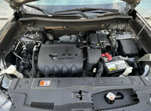 Mitsubishi Outlander Básico