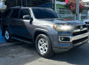 Toyota 4Runner SR5