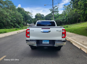 Toyota Hilux SRV