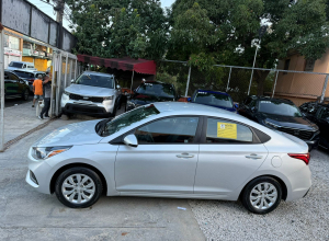 Hyundai Accent SE