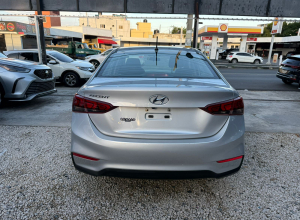 Hyundai Accent SE