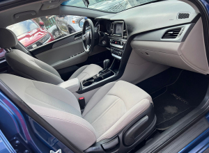 Hyundai Sonata SE