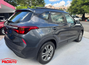 Kia Seltos EX