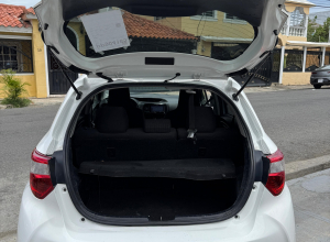 Toyota Vitz Básico