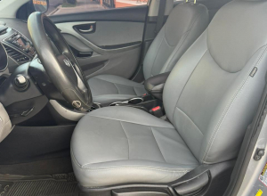 Hyundai Elantra Basico