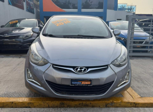 Hyundai Elantra Basico
