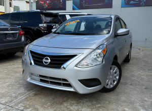Nissan Versa SV