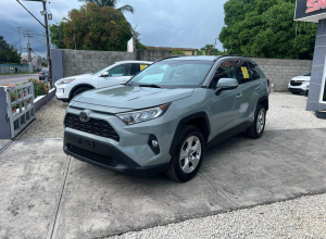 Toyota RAV4 XLE