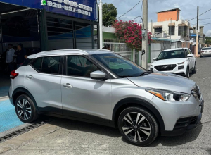 Nissan Kicks SV