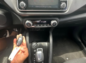 Nissan Kicks SV