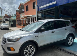 Ford Escape S