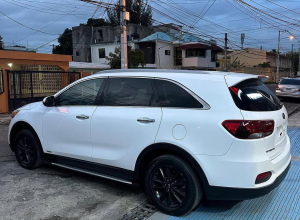 Kia Sorento LX