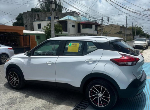 Nissan Kicks SV