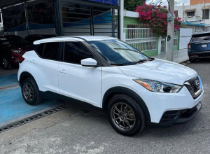Nissan Kicks S