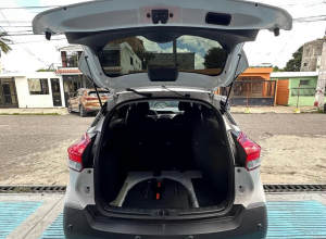 Nissan Kicks S