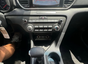 Kia Sportage LX