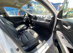 Kia Rio EX