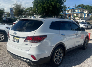 Hyundai Santa Fe SE