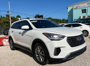 Hyundai Santa Fe SE