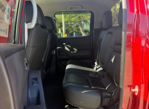 Nissan Frontier SV