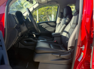 Nissan Frontier SV