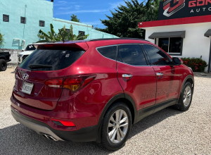 Hyundai Santa Fe SE