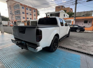 Nissan Frontier SV
