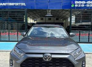 Toyota RAV4 LE