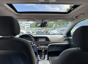 Hyundai Elantra Limited