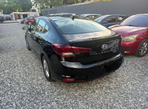 Hyundai Elantra Limited