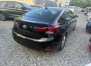 Hyundai Elantra Limited