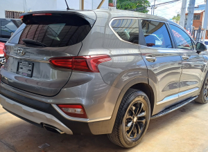 Hyundai Santa Fe SE