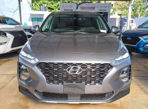 Hyundai Santa Fe SE
