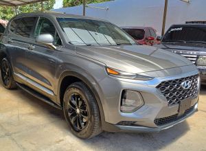 Hyundai Santa Fe SE