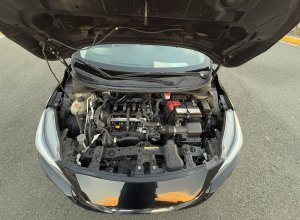 Nissan Versa SV