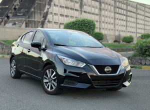 Nissan Versa SV