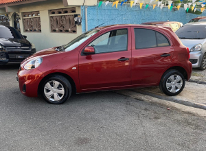 Nissan March Básico