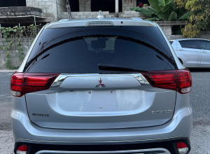 Mitsubishi Outlander Básico
