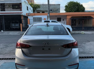 Hyundai Accent SE