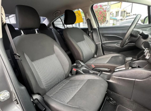 Nissan Versa SV