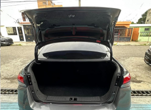 Nissan Versa SV