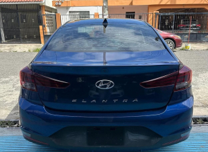 Hyundai Elantra Limited
